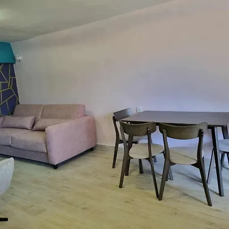 Apartment Arcobaleno Seaside Escape *