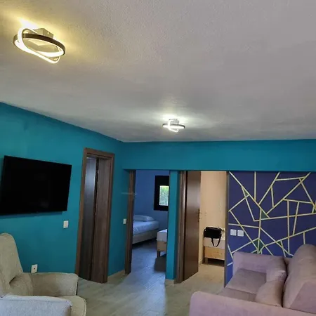 Arcobaleno Seaside Escape Apartment *